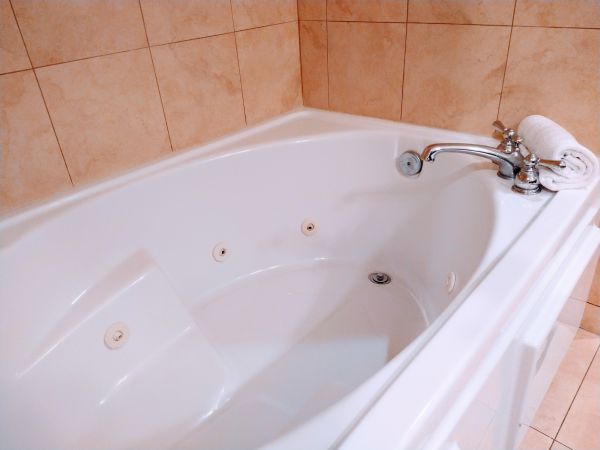 Acrylic Tub Installation in Morrison